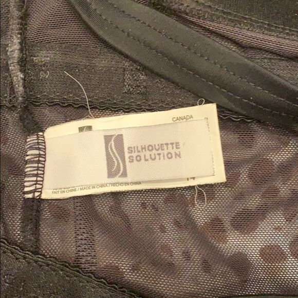 Cute One piece Size 12 Swimsuit - Picture 6 of 8